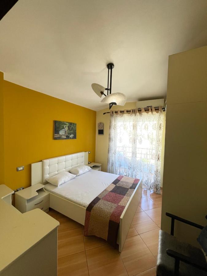 Seaview Golden Penthouse Apartment Sarande Bagian luar foto