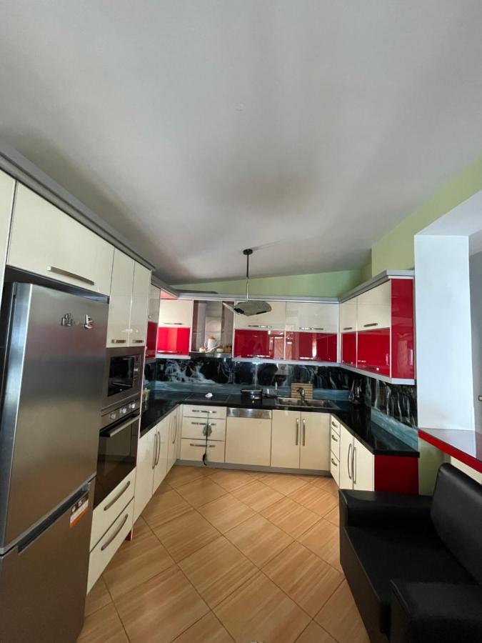 Seaview Golden Penthouse Apartment Sarande Bagian luar foto