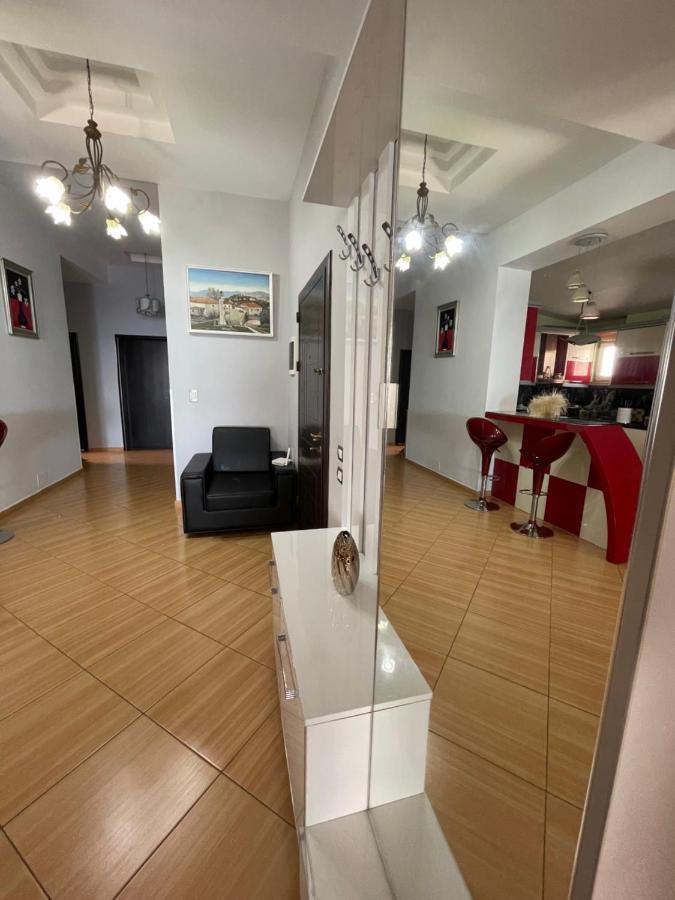 Seaview Golden Penthouse Apartment Sarande Bagian luar foto