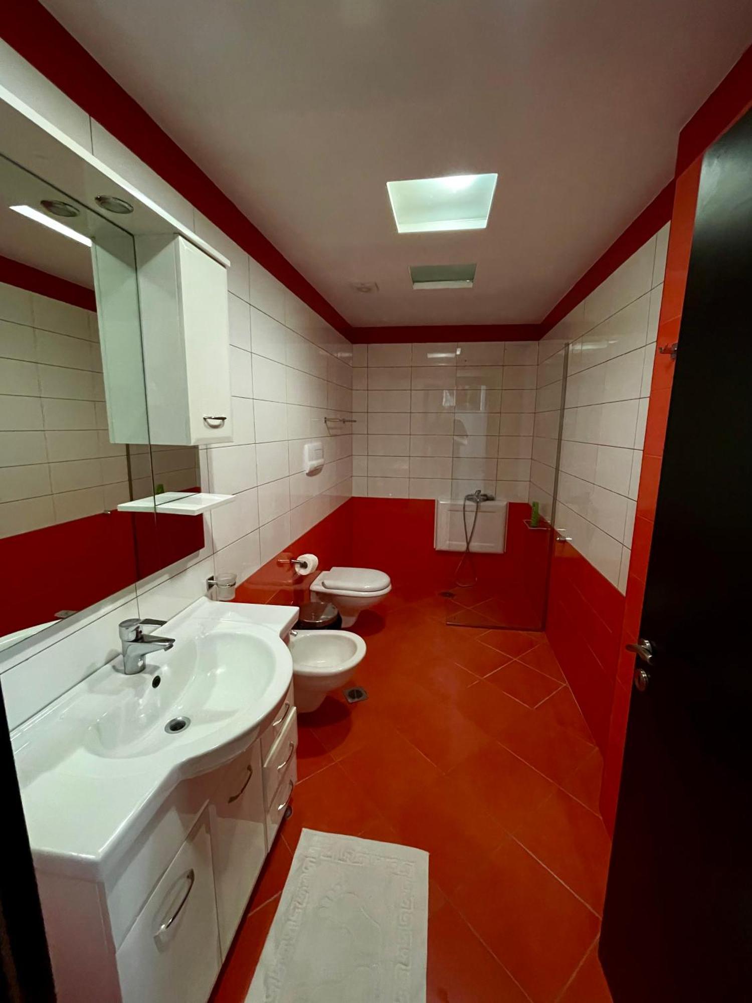 Seaview Golden Penthouse Apartment Sarande Bagian luar foto